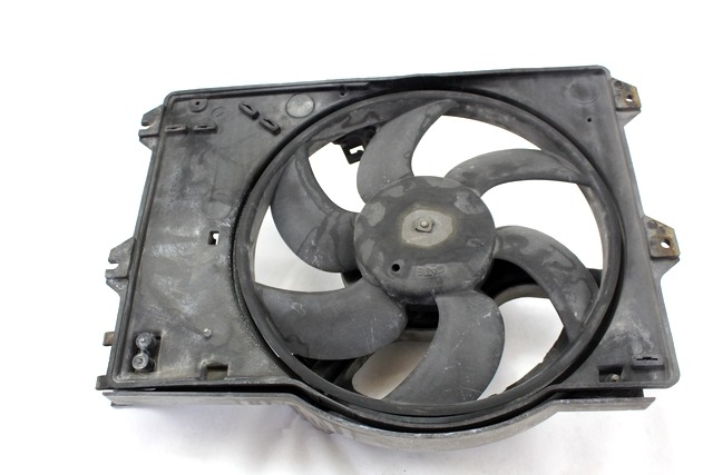 VENTILATOR HLADILNIKA OEM N. PGF101140 ORIGINAL REZERVNI DEL ROVER 200 RF (11/1995 - 12/1999)BENZINA LETNIK 1997