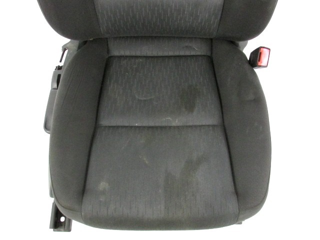 SPREDNJI DESNI SEDE? BLAGO OEM N. SEADTADA4B7SW5P ORIGINAL REZERVNI DEL AUDI A4 B7 8EC 8ED 8HE BER/SW/CABRIO (2004 - 2007) DIESEL LETNIK 2007