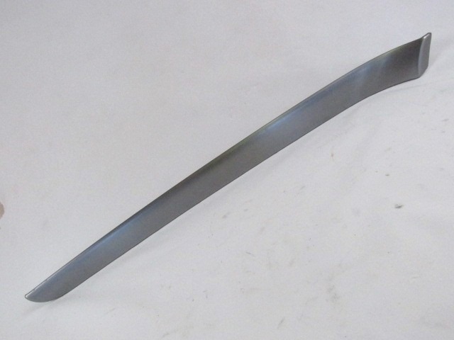 OKRASNE LETVICE VRAT  OEM N. 8E0867409 ORIGINAL REZERVNI DEL AUDI A4 B7 8EC 8ED 8HE BER/SW/CABRIO (2004 - 2007) DIESEL LETNIK 2007