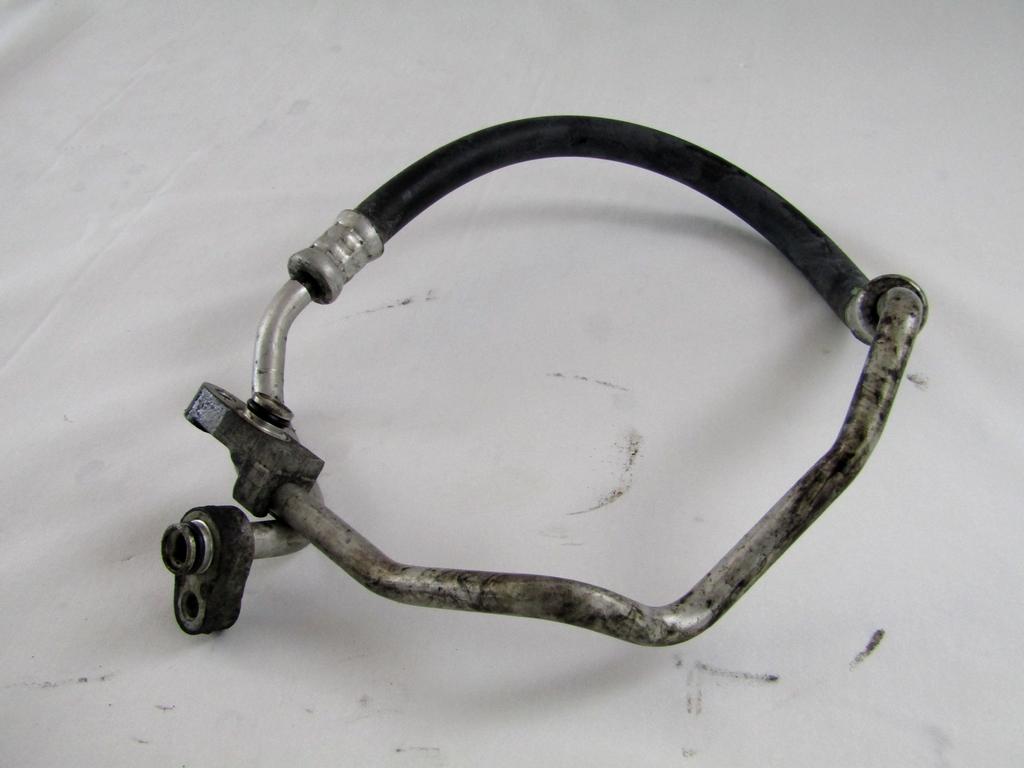 PRIKLJUCKI A/C / HLADILNE LINIJE OEM N. 887030F060 ORIGINAL REZERVNI DEL TOYOTA COROLLA VERSO ZER ZZE12 R1 (2004 - 2009) DIESEL LETNIK 2009