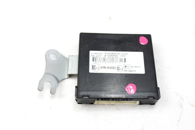 RACUNALNIK AVTOALARMA/BLOKADA MOTORJA OEM N. 89780-0F020 ORIGINAL REZERVNI DEL TOYOTA COROLLA VERSO ZER ZZE12 R1 (2004 - 2009) DIESEL LETNIK 2009
