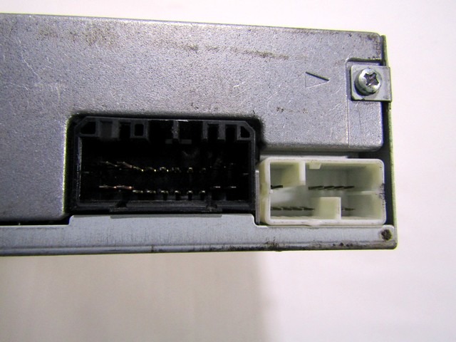 RADIO CD / OJACEVALNIK / IMETNIK HIFI OEM N. 39101-S5S-B310-M1 ORIGINAL REZERVNI DEL HONDA CIVIC ES ET EM2 EU EP EV MK7 (2001 - 2006)DIESEL LETNIK 2003