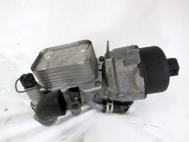 TOPLOTNI IZMENJEVALNIK/FILTER OLJA  OEM N. 9685997780 ORIGINAL REZERVNI DEL FORD KUGA MK1 (05/2008 - 2012) DIESEL LETNIK 2011