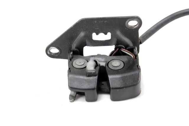 ZAKLEPANJE PRTLJA?NIH VRAT  OEM N. 51744021 ORIGINAL REZERVNI DEL FIAT PUNTO 188 MK2 R (2003 - 2011) BENZINA LETNIK 2005