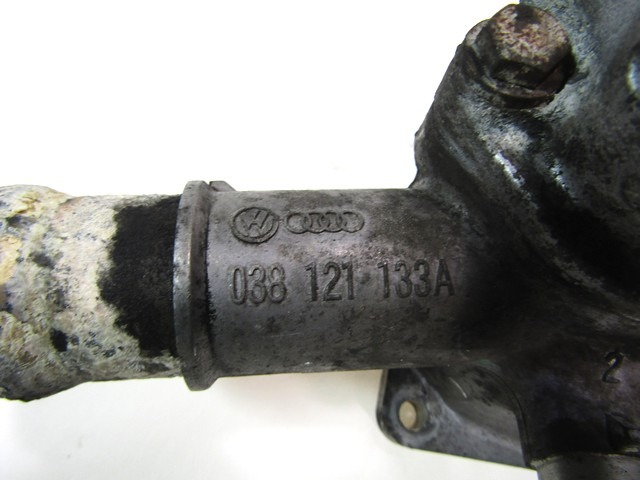 TERMOSTATSKI VENTIL OEM N. 038121133A ORIGINAL REZERVNI DEL AUDI A3 MK1 8L 8L1 3P/5P (1996 - 2000) DIESEL LETNIK 1999