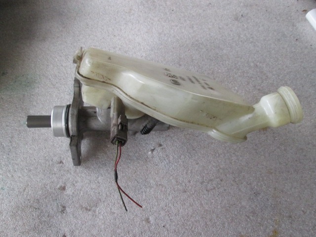 ZAVORNI CILINDER OEM N. 320670938 ORIGINAL REZERVNI DEL CITROEN C2 (2004 - 2009) DIESEL LETNIK 2004