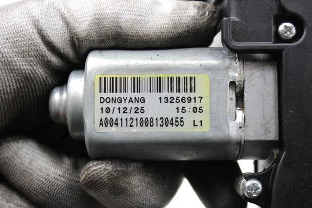 MOTORCEK ZADNJEGA BRISALCA OEM N. 13256917 ORIGINAL REZERVNI DEL OPEL ASTRA J P10 5P/3P/SW (2010 - 2015) DIESEL LETNIK 2011