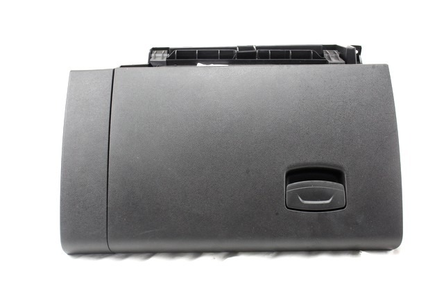 PREDAL ZA DOKUMENTE OEM N. 685002635R ORIGINAL REZERVNI DEL RENAULT KADJAR HA HL (2015 - 2018)DIESEL LETNIK 2018