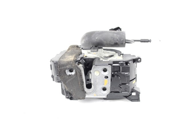 CENTRALNA KLJUCAVNICA ZADJIH LEVIH VRAT OEM N. 825030574R ORIGINAL REZERVNI DEL RENAULT MEGANE MK3 BZ0/1 B3 DZ0/1 KZ0/1 BER/SPORTOUR/ESTATE (2009 - 2015) BENZINA LETNIK 2011