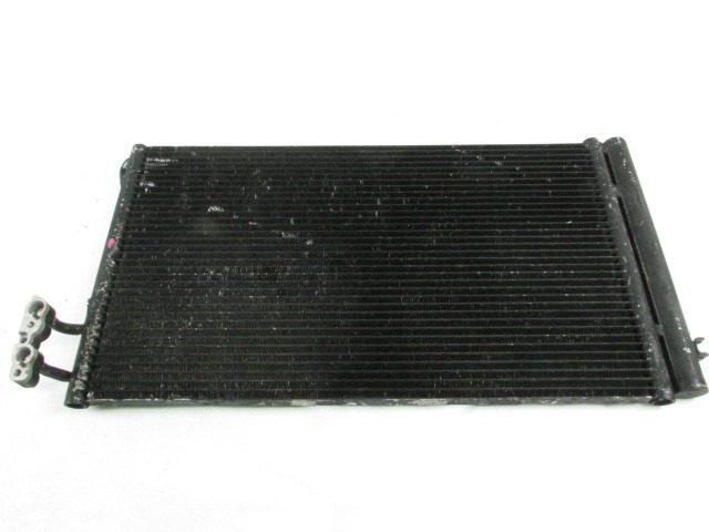 HLADILNIK KLIME OEM N. 64539229021 ORIGINAL REZERVNI DEL BMW SERIE 3 BER/SW/COUPE/CABRIO E90/E91/E92/E93 (2005 -2009) DIESEL LETNIK 2006