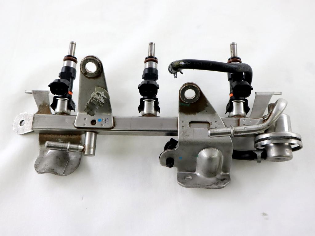 INJEKTORJI/BENCIN OEM N. 175201470R ORIGINAL REZERVNI DEL DACIA SANDERO / SANDERO STEPWAY MK2 (2012 - 2016) BENZINA/GPL LETNIK 2017