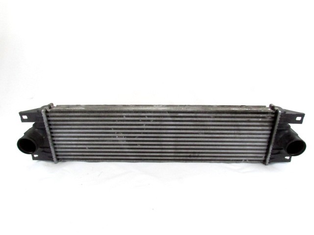 HLADILNIK INTERCOOLER OEM N. 7701043695 ORIGINAL REZERVNI DEL NISSAN INTERSTAR X70 (2002 - 2016)DIESEL LETNIK 2002