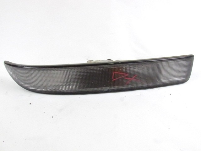 SPREDNJI INDIKATOR OEM N. 7700353947 ORIGINAL REZERVNI DEL NISSAN INTERSTAR X70 (2002 - 2016)DIESEL LETNIK 2002