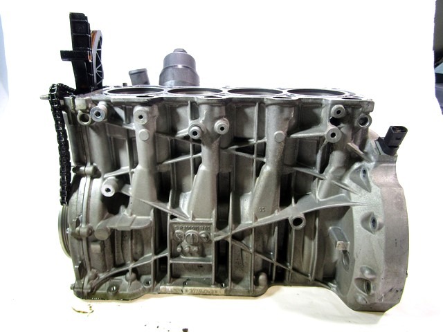 BLOK MOTORJA OEM N. R2660101205 ORIGINAL REZERVNI DEL MERCEDES CLASSE A W169 5P C169 3P R (05/2008 - 2012) BENZINA LETNIK 2010