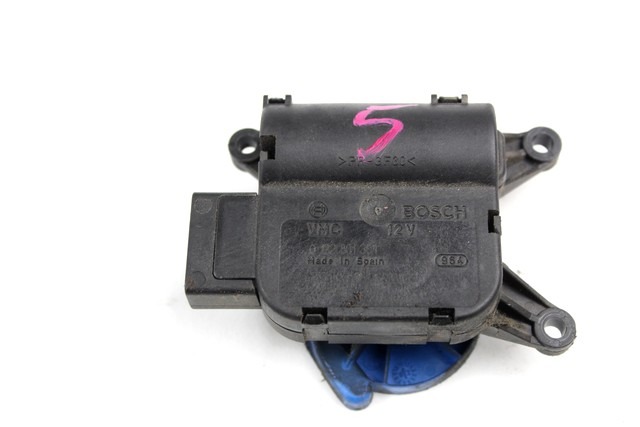 MOTORCEK OGREVANJA OEM N. 8E1820511E ORIGINAL REZERVNI DEL AUDI A4 B6 8E2 8E5 BER/SW (2001 - 2005) DIESEL LETNIK 2003