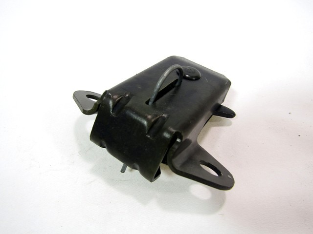 ZAKLEPANJE PRTLJA?NIH VRAT  OEM N. 7701348709 ORIGINAL REZERVNI DEL RENAULT 9 L42 (1981 - 1988)BENZINA LETNIK 1981