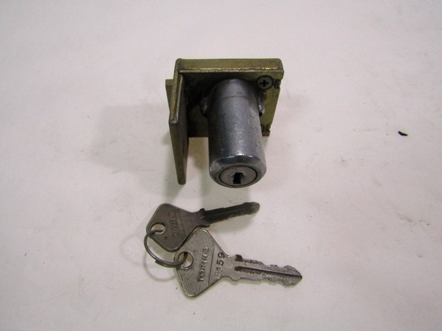 CILINDER VZIGA OEM N. 4558659 ORIGINAL REZERVNI DEL FIAT 682 SERIE T T2 T3 T4 N N2 N3 N4 683 (1952 - 1988)DIESEL LETNIK 1954