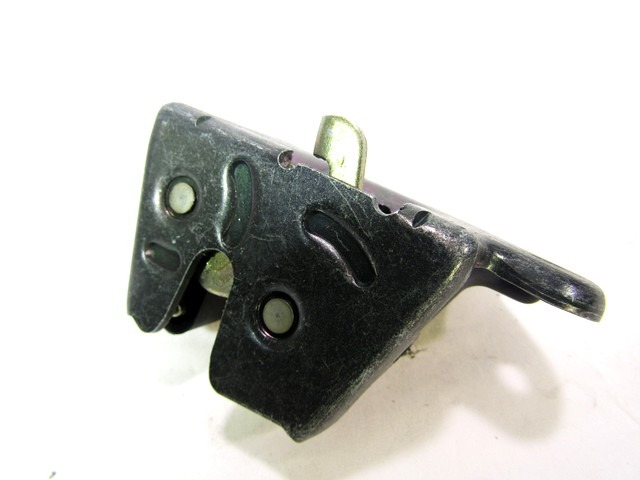 ZAKLEPANJE PRTLJA?NIH VRAT  OEM N. 7734588 ORIGINAL REZERVNI DEL FIAT PUNTO 176 MK1/MK1 CABRIO (1993 - 08/1999) BENZINA LETNIK 1993