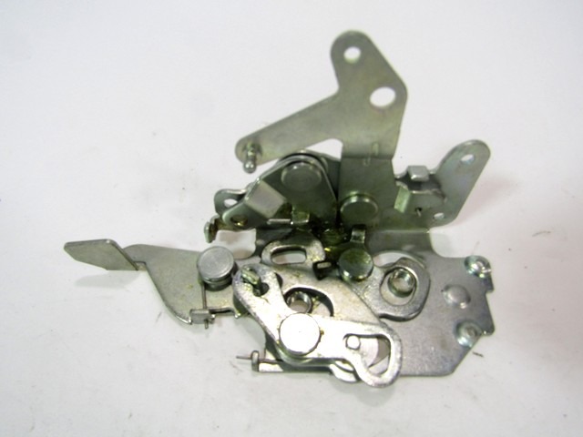 ZAKLEPANJE PRTLJA?NIH VRAT  OEM N. 7588113 ORIGINAL REZERVNI DEL FIAT FIORINO 146 (1987 - 2003) DIESEL LETNIK 1992