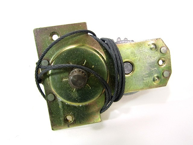 ROCNI SISTEM ZA DVIGOVANJE SPREDNJEGA STEKLA  OEM N. 4112274 ORIGINAL REZERVNI DEL FIAT 600T 850T (1964 - 1976)BENZINA LETNIK 1964