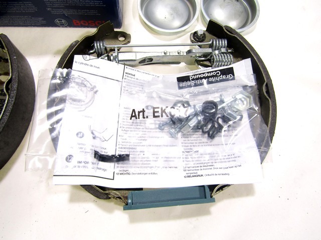 0204114039 KIT GANASCE FRENO A TAMBURO POSTERIORE BOSCH SUPER PRO PEUGEOT 306 1.9 D 5P RICAMBIO NUOVO