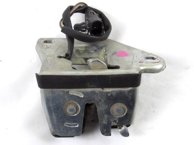 ZAKLEPANJE PRTLJA?NIH VRAT  OEM N. 51747390 ORIGINAL REZERVNI DEL FIAT PUNTO 188 MK2 R (2003 - 2011) BENZINA LETNIK 2007
