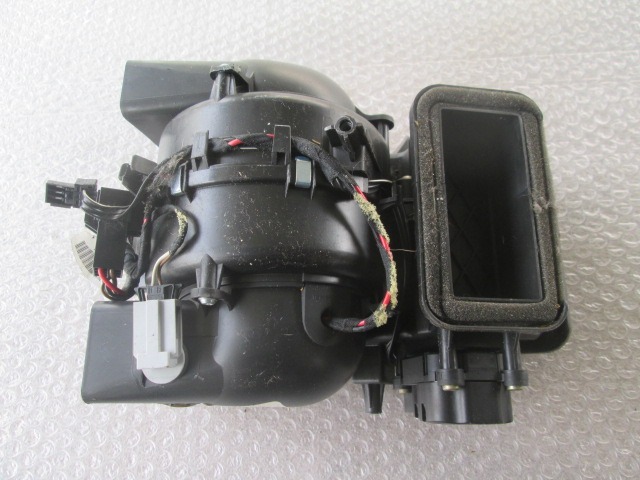 VENTILATOR  KABINE  OEM N. A1638300308 ORIGINAL REZERVNI DEL MERCEDES CLASSE ML W163 (1997 - 2006) DIESEL LETNIK 2001