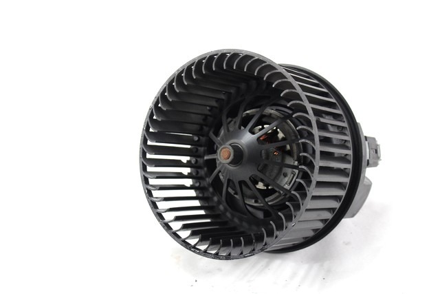VENTILATOR  KABINE  OEM N. AV6N-18456-CA ORIGINAL REZERVNI DEL FORD TRANSIT CONNECT/TOURNEO MK2 (DAL 2012)DIESEL LETNIK 2016