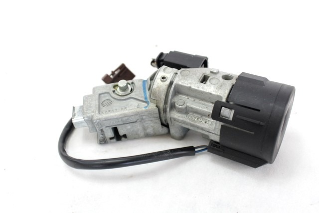 KOMPLET ODKLEPANJE IN VZIG  OEM N. 12291 KIT ACCENSIONE AVVIAMENTO ORIGINAL REZERVNI DEL CITROEN DS3 (2009 - 2014) DIESEL LETNIK 2011