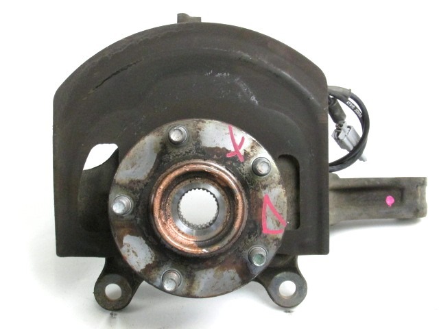 VRTLJIVI LEZAJ DESNO / PESTO KOLESA Z LEZAJEM SPREDAJ OEM N. 40014JD000 ORIGINAL REZERVNI DEL NISSAN QASHQAI J10C (2006 - 2010) DIESEL LETNIK 2008