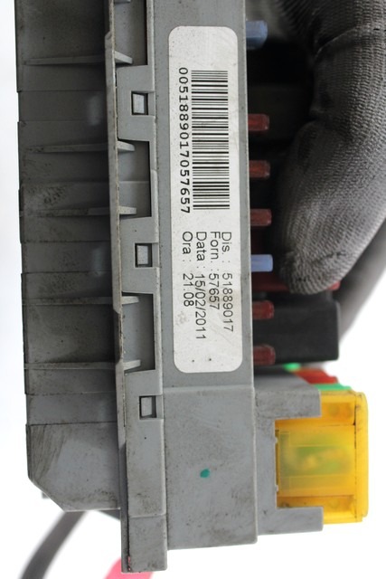 VAROVALKE/RELE' OEM N. 51889017 ORIGINAL REZERVNI DEL LANCIA Y YPSILON 843 R (2006 - 2011) DIESEL LETNIK 2011