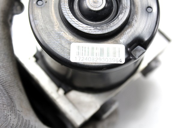 ABS AGREGAT S PUMPO OEM N. 3M512M110JA ORIGINAL REZERVNI DEL FORD FOCUS DA HCP DP MK2 BER/SW (2005 - 2008) DIESEL LETNIK 2006