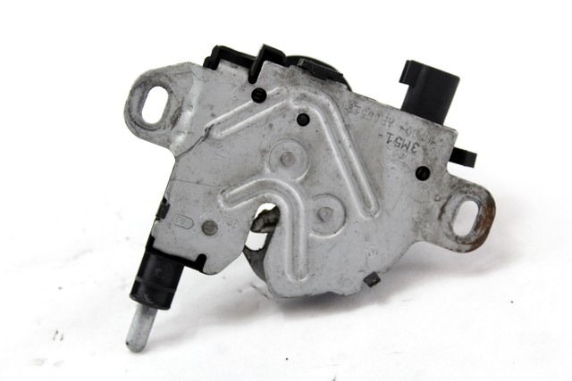 ZAKLEP POKROVA MOTORJA  OEM N. 3M51-16700-AB ORIGINAL REZERVNI DEL FORD FOCUS DA HCP DP MK2 BER/SW (2005 - 2008) DIESEL LETNIK 2006