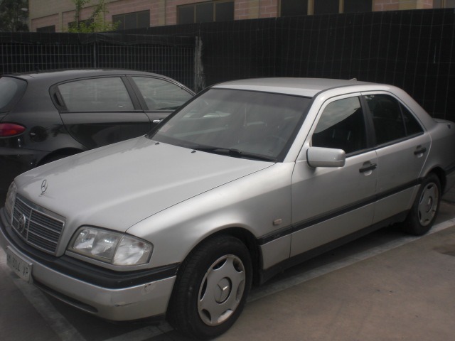 MERCEDES C 220 W202 2.2 D 70KW 5M 4P (1997) RICAMBI IN MAGAZZINO 