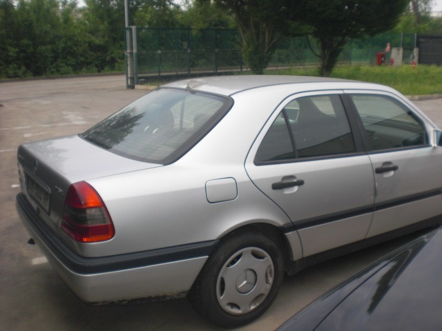 MERCEDES C 220 W202 2.2 D 70KW 5M 4P (1997) RICAMBIO USATO 