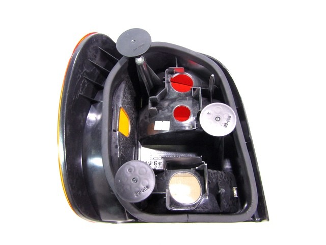 ZADNJI DESNI ZAROMETI OEM N. 6K5945096C ORIGINAL REZERVNI DEL VOLKSWAGEN POLO 6N1 6V2 (11/1994 - 01/2000)BENZINA LETNIK