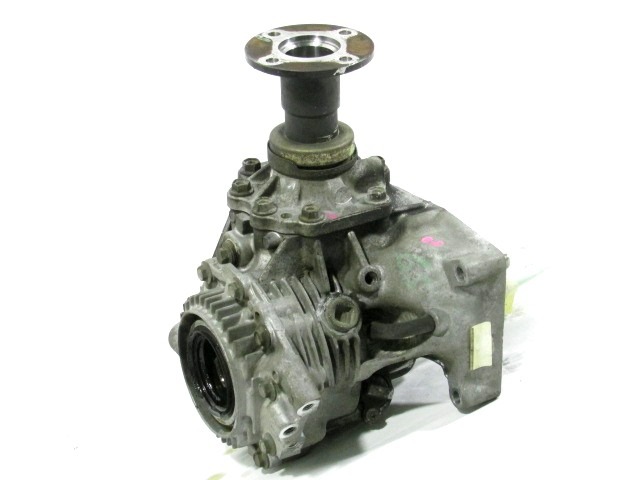 4X4 REDUKTOR OEM N. 331008H60B ORIGINAL REZERVNI DEL NISSAN X-TRAIL T30 (2001 - 08/2007) DIESEL LETNIK 2002