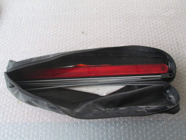 OPOZORILNI TRIKOTNIK / PRVA POMOC / CUSHION OEM N.  ORIGINAL REZERVNI DEL RENAULT MEGANE MK2 R BM0/1 CM0/1 EM0/1 KM0/1 LM0/1 BER/GRANDTOUR  (2006 - 2009) DIESEL LETNIK 2008