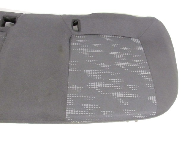 ZADNJE SEDISCE BLAGO OEM N. DIPITOPCORSADS07BR5P ORIGINAL REZERVNI DEL OPEL CORSA D R S07 (02/2011 - 2014) BENZINA LETNIK 2012