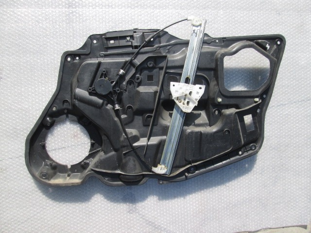 MEHANIZEM VETROBRANSKEGA STEKLA PREDNJIH VRAT OEM N. GP9B5997XA ORIGINAL REZERVNI DEL MAZDA 6 GG GY (2003-2008) DIESEL LETNIK 2006