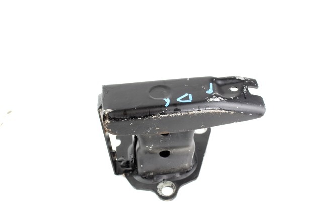 PRILAGODITVE ZA INVALIDE OEM N. 108444 COPPIA STAFFE SUPPORTI TRAVERSA PARAURTI PO ORIGINAL REZERVNI DEL RENAULT KANGOO KW0/1 MK2 R (2013 - 2021)DIESEL LETNIK 2018