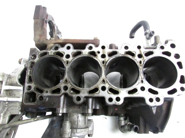 BLOK MOTORJA OEM N. 101038H8A0 ORIGINAL REZERVNI DEL NISSAN X-TRAIL T30 (2001 - 08/2007) DIESEL LETNIK 2002