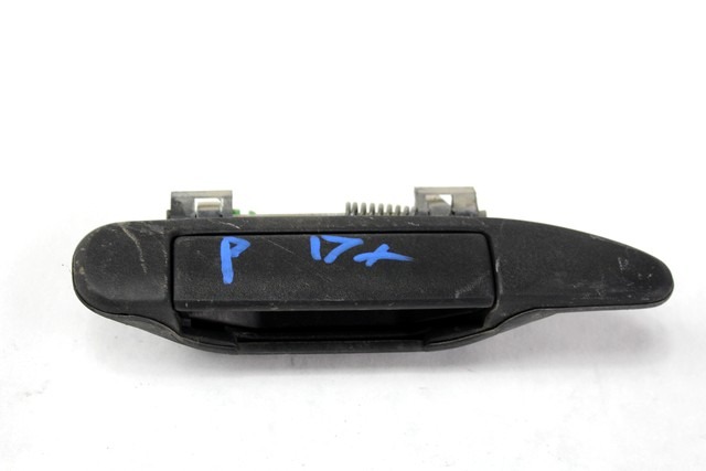 ZUNANJA KLJUKA ZADNJA DESNA VRATA OEM N. 80606-2F000 ORIGINAL REZERVNI DEL NISSAN PRIMERA P11 (1996 - 2002)BENZINA LETNIK 1997