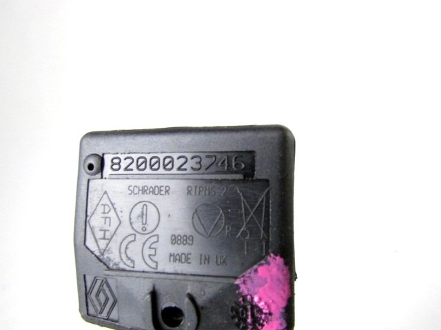 DRUGI SENZORJI OEM N. 8200023746 ORIGINAL REZERVNI DEL RENAULT LAGUNA BG0/1 KG0/1 MK2 BER/SW (11/2000 - 12/2004) BENZINA LETNIK 2001