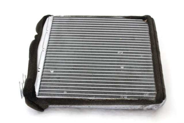 GRELEC RADIATORJA OEM N. LR002632 ORIGINAL REZERVNI DEL LAND ROVER FREELANDER L359 3/5 PORTE (2006 - 2012)DIESEL LETNIK 2007