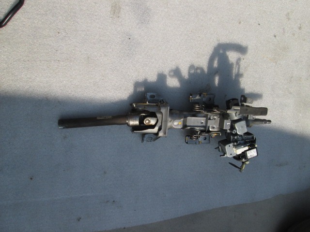 VOLANSKI DROG OEM N. X1T26271D ORIGINAL REZERVNI DEL MAZDA 6 GG GY (2003-2008) DIESEL LETNIK 2006