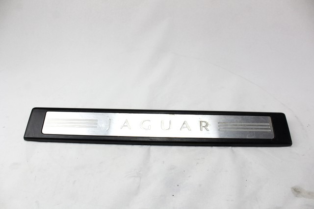 NOTRANJA OBLOGA PRAGA  OEM N. 8X23-13201-AF ORIGINAL REZERVNI DEL JAGUAR XF X250 MK1 (2008 - 2011)DIESEL LETNIK 2010