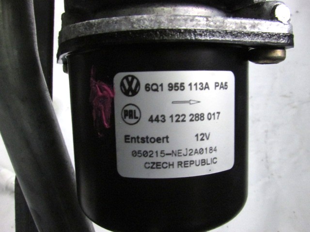 MOTORCEK PREDNJIH BRISALCEV OEM N. 6Q1955113A ORIGINAL REZERVNI DEL VOLKSWAGEN POLO 9N (10/2001 - 2005) BENZINA LETNIK 2005