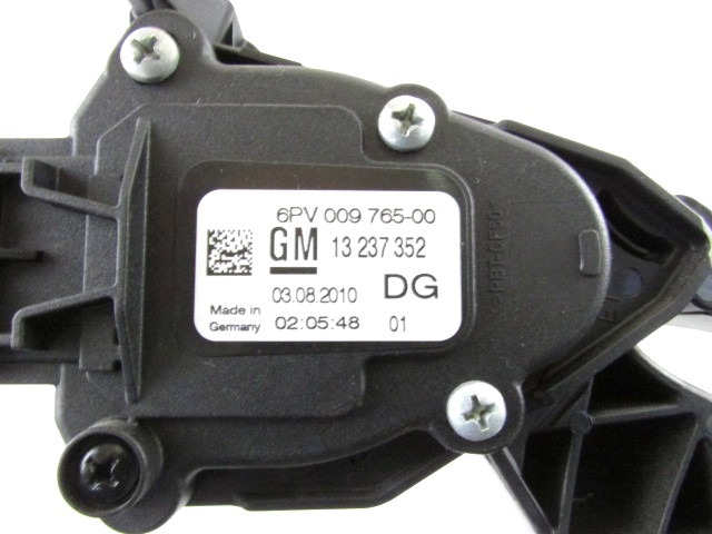 PEDALI OEM N. 13237352 ORIGINAL REZERVNI DEL OPEL INSIGNIA A G09 (2008 - 2017)DIESEL LETNIK 2010