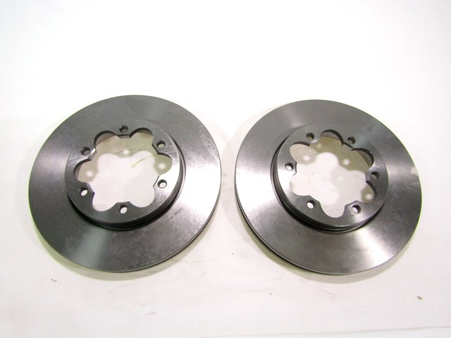 SPREDNJI ZAVORNI DISKI OEM N. 43512-26190 ORIGINAL REZERVNI DEL TOYOTA HIACE IV (1989 - 2004)DIESEL LETNIK 2001